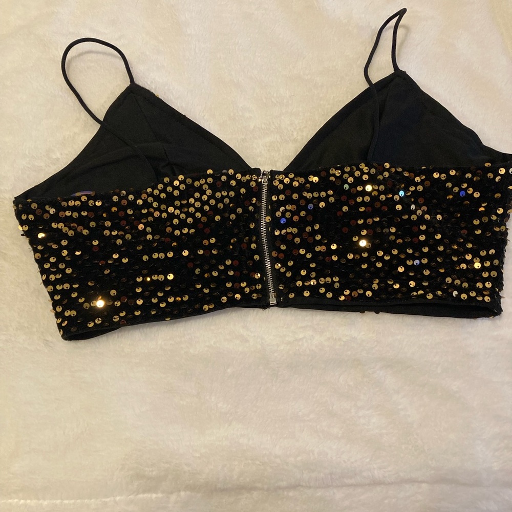 Sweaty Rocks sequence crop top - Picture 3 of 5